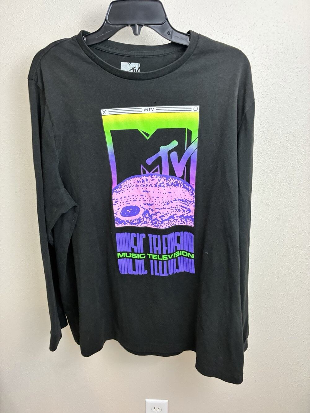 MTV Shirt Long Sleeve Graphic Print Unisex Music Television Sleeve Design Sz XXL